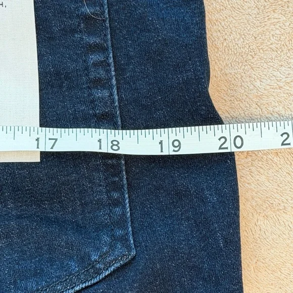 Good American Women’s Size 15 Sculpting Dark Denim Jeans - Picture 11 of 11